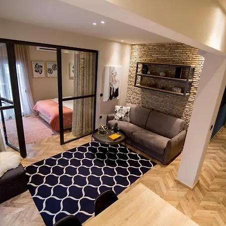 Thess Cozy Living